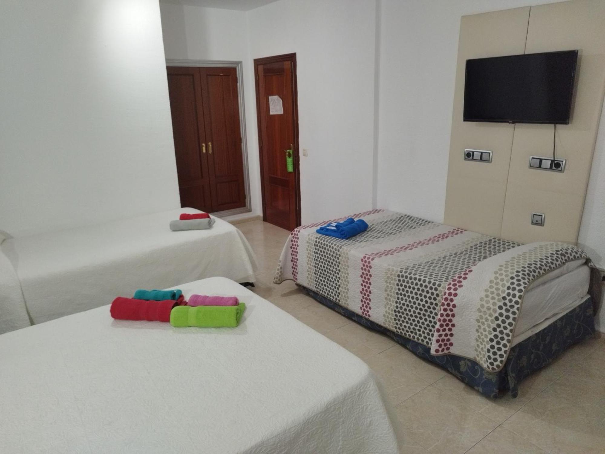 Hotel Nuevo Ara Caces Esterno foto