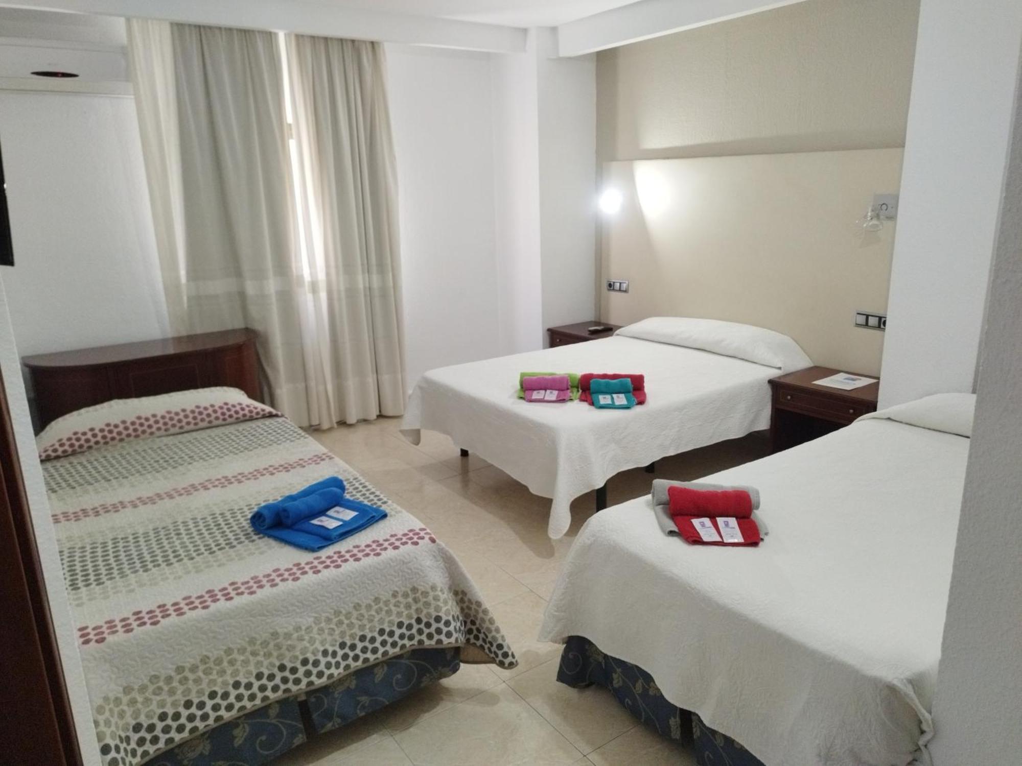 Hotel Nuevo Ara Caces Esterno foto