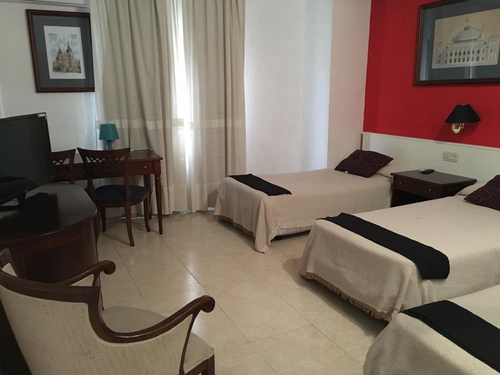 Hotel Nuevo Ara Caces Esterno foto