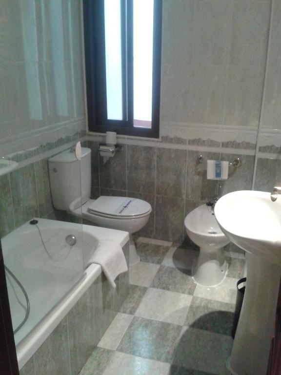 Hotel Nuevo Ara Caces Esterno foto