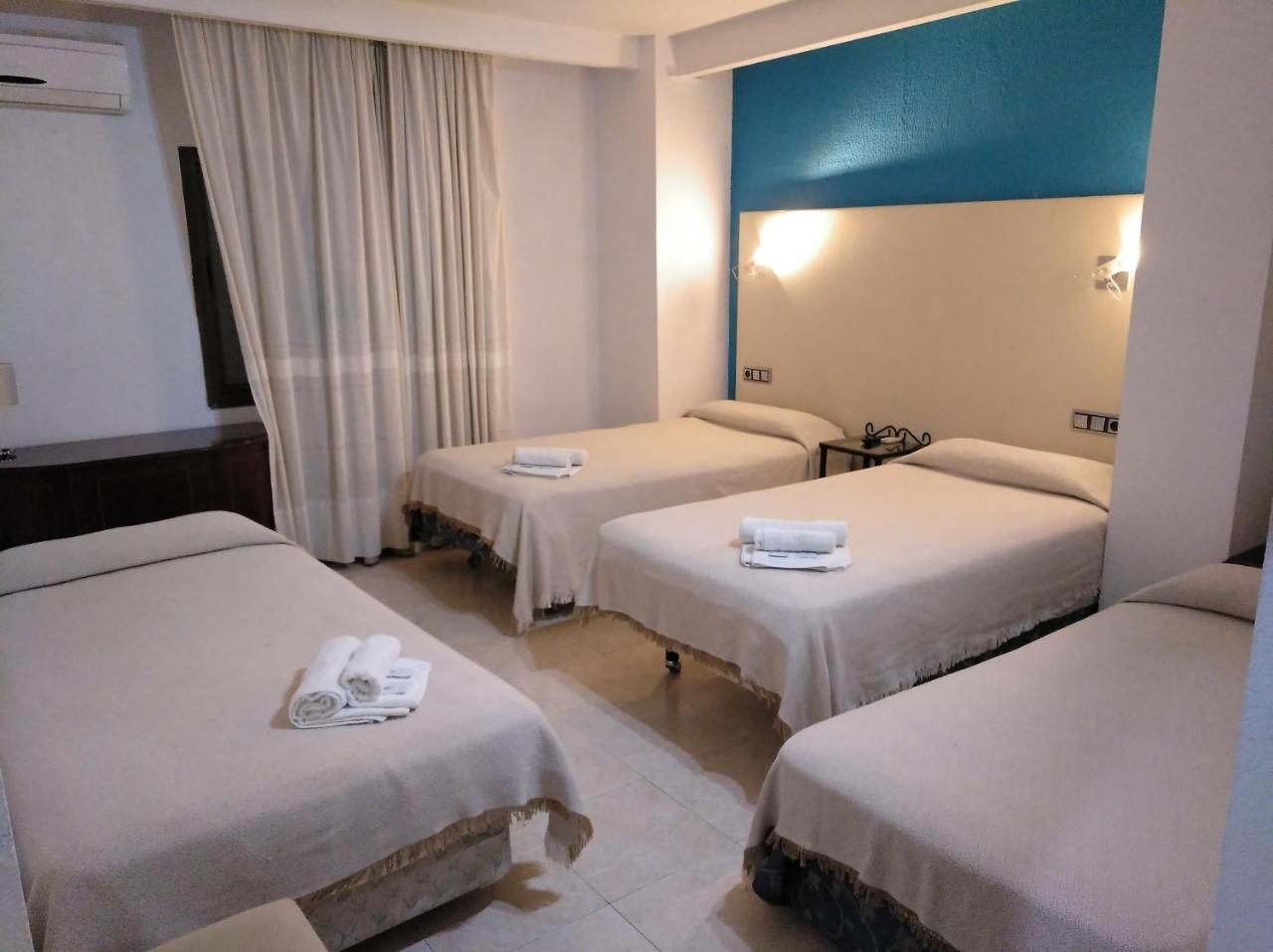 Hotel Nuevo Ara Caces Esterno foto