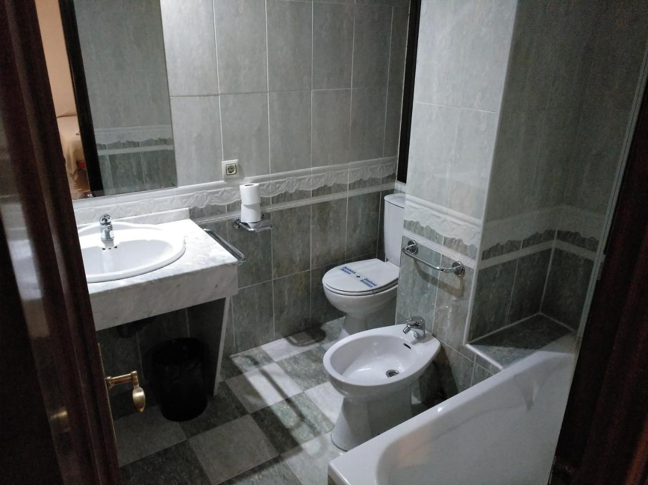 Hotel Nuevo Ara Caces Esterno foto